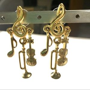 Best Gift for Music and Singing Lovers Jewelery
